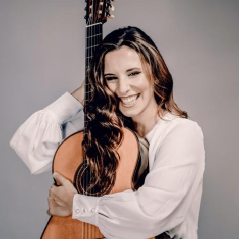 Carlottta-Dalia-1-900×600-1